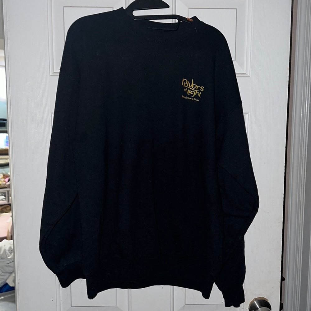 Disney animal kingdom crew neck